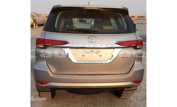 Buy Import Toyota Fortuner Other Car in Import - Dubai in Andijon Buy Import Toyota Fortuner Other Car in Import - Dubai in Andijon