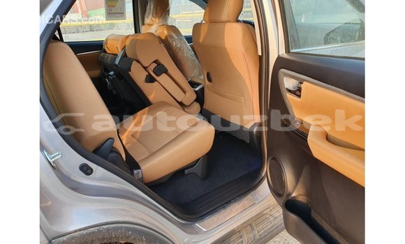 Buy Import Toyota Fortuner Other Car in Import - Dubai in Andijon Buy Import Toyota Fortuner Other Car in Import - Dubai in Andijon