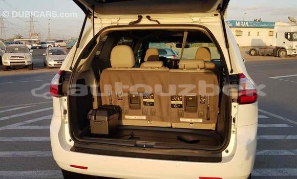 Buy Import Toyota Sienna White Car in Import - Dubai in Andijon Buy Import Toyota Sienna White Car in Import - Dubai in Andijon