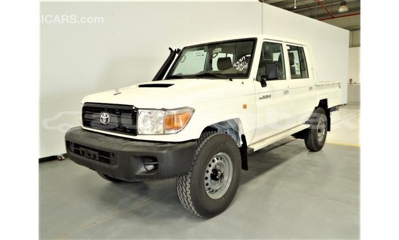 Buy Import Toyota Land Cruiser White Car in Import - Dubai in Andijon Buy Import Toyota Land Cruiser White Car in Import - Dubai in Andijon