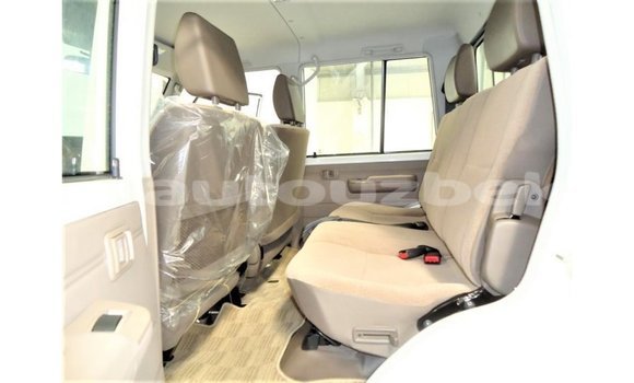 Buy Import Toyota Land Cruiser White Car in Import - Dubai in Andijon Buy Import Toyota Land Cruiser White Car in Import - Dubai in Andijon
