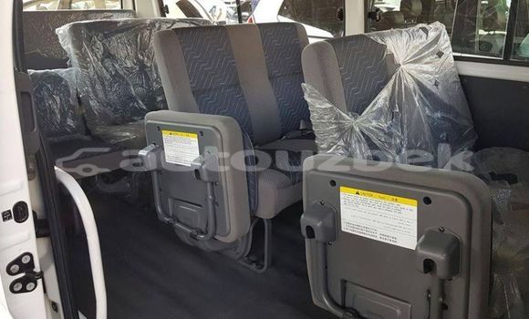 Buy Used Nissan Urvan White Car in Tashkent in Toskent Buy Used Nissan Urvan White Car in Tashkent in Toskent