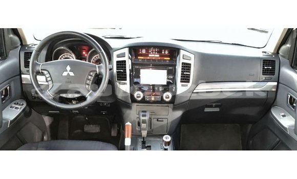 Buy Import Mitsubishi Pajero White Car in Import - Dubai in Andijon Buy Import Mitsubishi Pajero White Car in Import - Dubai in Andijon
