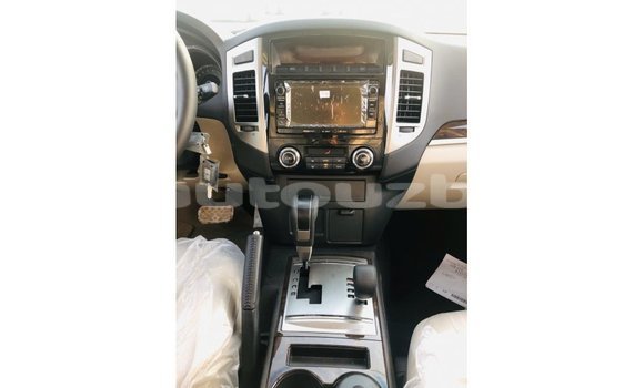 Buy Import Mitsubishi Pajero Black Car in Import - Dubai in Andijon Buy Import Mitsubishi Pajero Black Car in Import - Dubai in Andijon