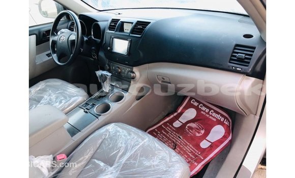 Buy Import Toyota Highlander Other Car in Import - Dubai in Andijon Buy Import Toyota Highlander Other Car in Import - Dubai in Andijon