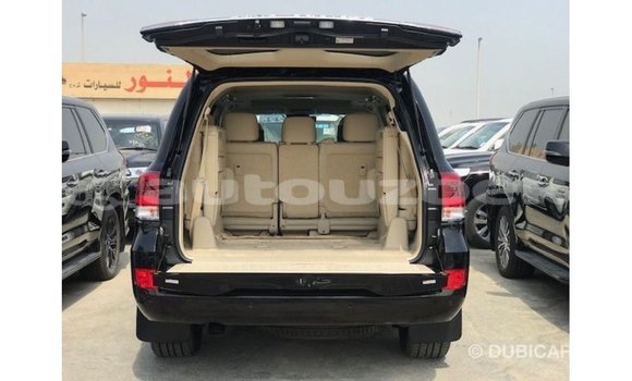 Buy Import Toyota Land Cruiser Black Car in Import - Dubai in Andijon Buy Import Toyota Land Cruiser Black Car in Import - Dubai in Andijon