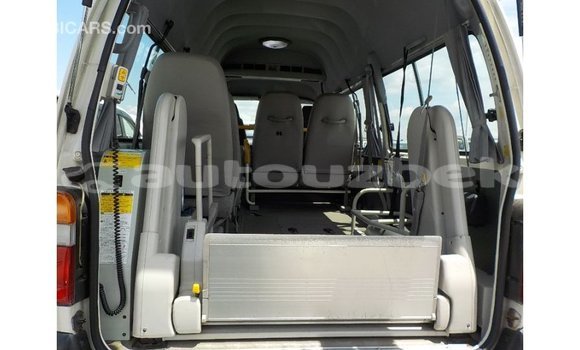 Buy Import Toyota Hiace White Car in Import - Dubai in Andijon Buy Import Toyota Hiace White Car in Import - Dubai in Andijon