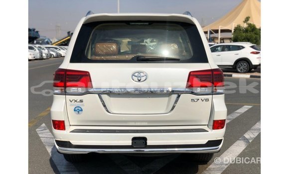 Buy Import Toyota Land Cruiser White Car in Import - Dubai in Andijon Buy Import Toyota Land Cruiser White Car in Import - Dubai in Andijon