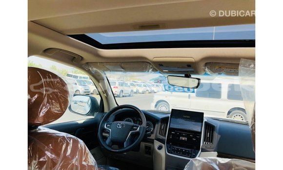Buy Import Toyota Land Cruiser White Car in Import - Dubai in Andijon Buy Import Toyota Land Cruiser White Car in Import - Dubai in Andijon