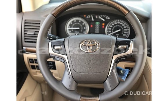 Buy Import Toyota Land Cruiser White Car in Import - Dubai in Andijon Buy Import Toyota Land Cruiser White Car in Import - Dubai in Andijon