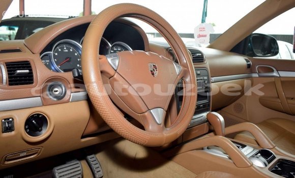 Buy Import Porsche Cayenne Green Car in Import - Dubai in Andijon Buy Import Porsche Cayenne Green Car in Import - Dubai in Andijon