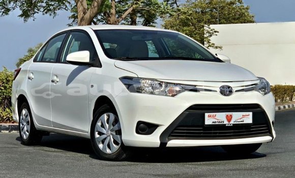 Buy Import Toyota Yaris White Car in Import - Dubai in Andijon