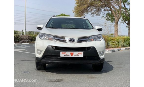Buy Import Toyota 4Runner White Car in Import - Dubai in Andijon Buy Import Toyota 4Runner White Car in Import - Dubai in Andijon