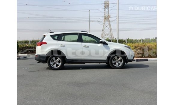 Buy Import Toyota 4Runner White Car in Import - Dubai in Andijon Buy Import Toyota 4Runner White Car in Import - Dubai in Andijon