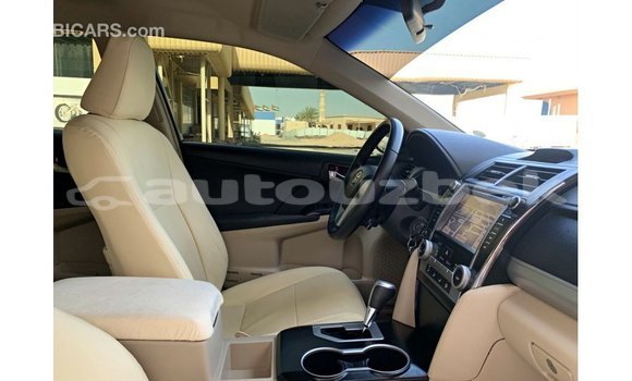Buy Import Toyota Camry White Car in Import - Dubai in Andijon Buy Import Toyota Camry White Car in Import - Dubai in Andijon