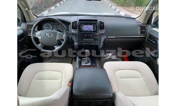 Buy Import Toyota Land Cruiser White Car in Import - Dubai in Andijon Buy Import Toyota Land Cruiser White Car in Import - Dubai in Andijon