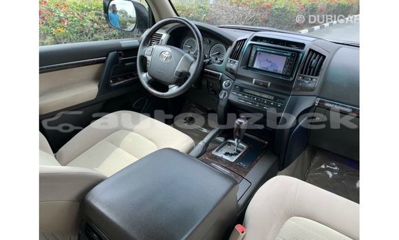 Buy Import Toyota Land Cruiser White Car in Import - Dubai in Andijon Buy Import Toyota Land Cruiser White Car in Import - Dubai in Andijon