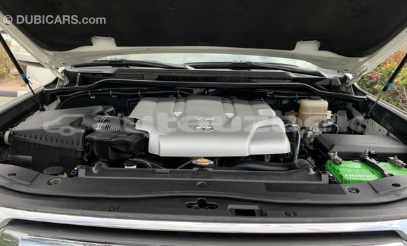Buy Import Toyota Land Cruiser White Car in Import - Dubai in Andijon Buy Import Toyota Land Cruiser White Car in Import - Dubai in Andijon