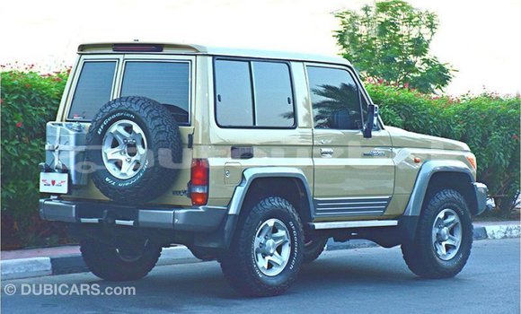 Buy Import Toyota Land Cruiser Beige Car in Import - Dubai in Andijon Buy Import Toyota Land Cruiser Beige Car in Import - Dubai in Andijon