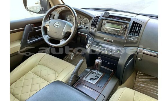 Buy Import Toyota Land Cruiser Blue Car in Import - Dubai in Andijon Buy Import Toyota Land Cruiser Blue Car in Import - Dubai in Andijon