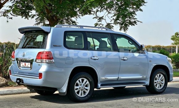 Buy Import Toyota Land Cruiser Blue Car in Import - Dubai in Andijon Buy Import Toyota Land Cruiser Blue Car in Import - Dubai in Andijon