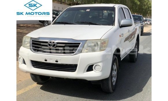 Buy Import Toyota Hilux White Car in Import - Dubai in Andijon Buy Import Toyota Hilux White Car in Import - Dubai in Andijon