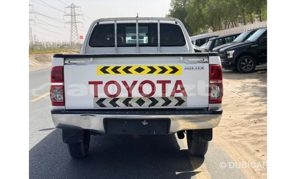 Buy Import Toyota Hilux White Car in Import - Dubai in Andijon Buy Import Toyota Hilux White Car in Import - Dubai in Andijon