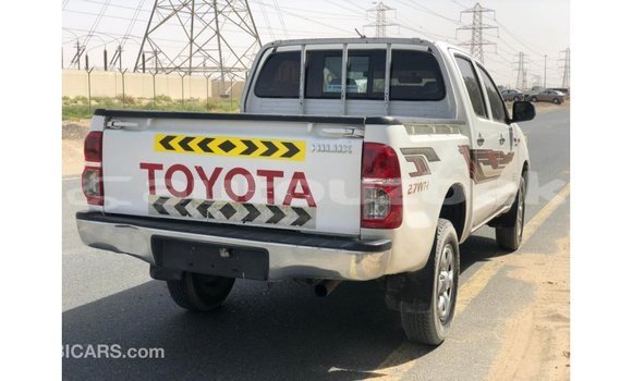 Buy Import Toyota Hilux White Car in Import - Dubai in Andijon Buy Import Toyota Hilux White Car in Import - Dubai in Andijon