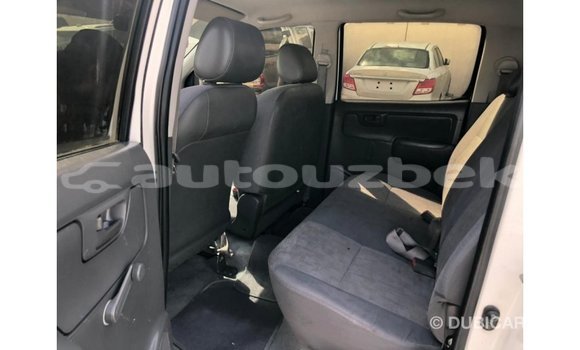 Buy Import Toyota Hilux White Car in Import - Dubai in Andijon Buy Import Toyota Hilux White Car in Import - Dubai in Andijon