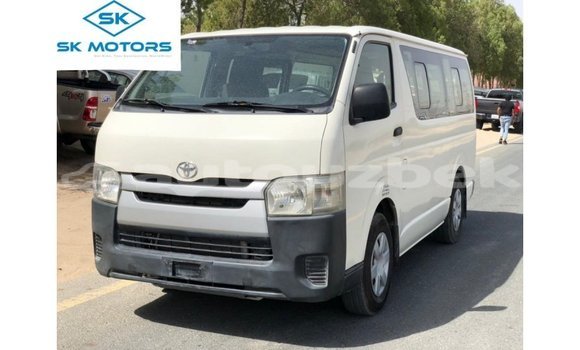 Buy Import Toyota Hiace White Car in Import - Dubai in Andijon