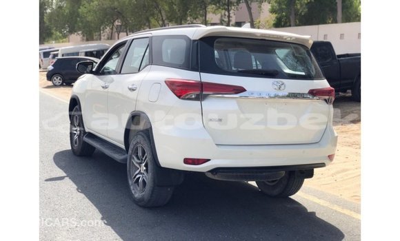 Buy Import Toyota Fortuner White Car in Import - Dubai in Andijon Buy Import Toyota Fortuner White Car in Import - Dubai in Andijon