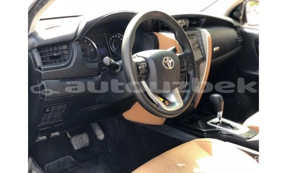 Buy Import Toyota Fortuner White Car in Import - Dubai in Andijon Buy Import Toyota Fortuner White Car in Import - Dubai in Andijon