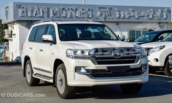 Buy Import Toyota Land Cruiser White Car in Import - Dubai in Andijon Buy Import Toyota Land Cruiser White Car in Import - Dubai in Andijon