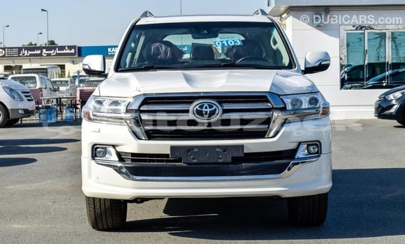 Buy Import Toyota Land Cruiser White Car in Import - Dubai in Andijon Buy Import Toyota Land Cruiser White Car in Import - Dubai in Andijon