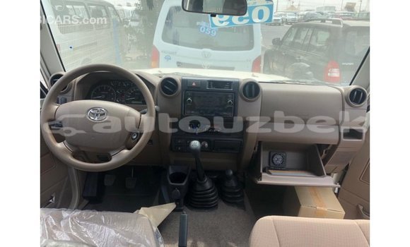 Buy Import Toyota Land Cruiser Other Car in Import - Dubai in Andijon Buy Import Toyota Land Cruiser Other Car in Import - Dubai in Andijon
