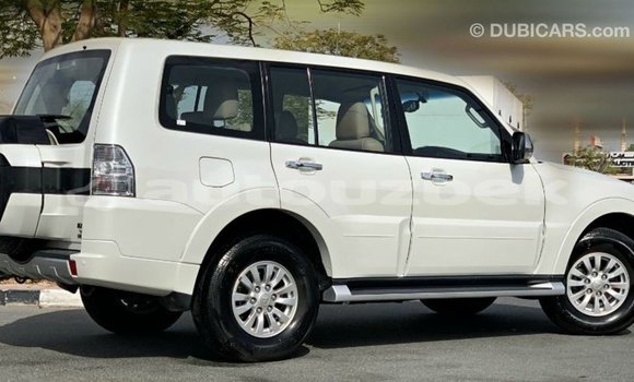 Buy Import Mitsubishi Pajero White Car in Import - Dubai in Andijon Buy Import Mitsubishi Pajero White Car in Import - Dubai in Andijon