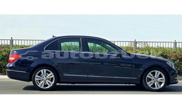 Buy Import Mercedes-Benz 200 Blue Car in Import - Dubai in Andijon Buy Import Mercedes-Benz 200 Blue Car in Import - Dubai in Andijon