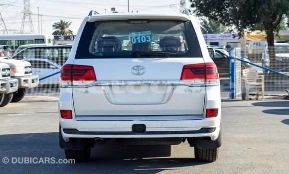 Buy Import Toyota Land Cruiser White Car in Import - Dubai in Andijon Buy Import Toyota Land Cruiser White Car in Import - Dubai in Andijon