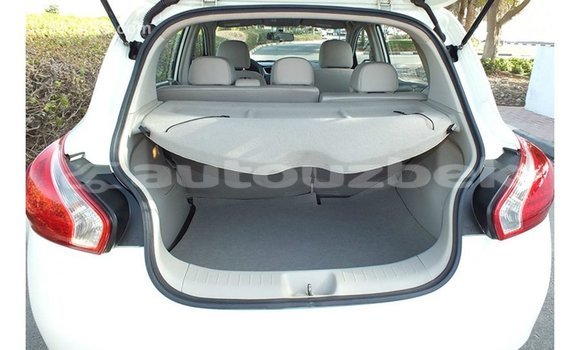 Buy Import Nissan Tiida White Car in Import - Dubai in Andijon Buy Import Nissan Tiida White Car in Import - Dubai in Andijon