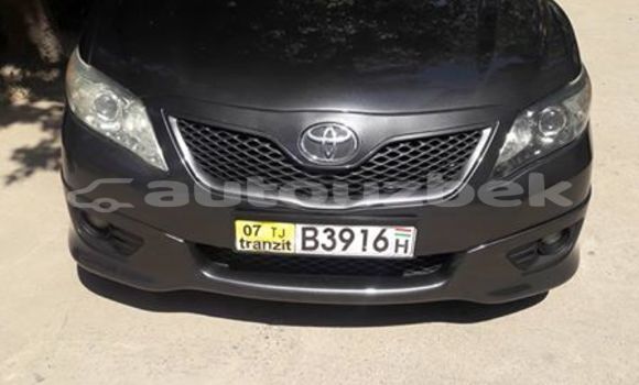 Buy Used Toyota Camry Black Car in Akkurgon in Surhondar