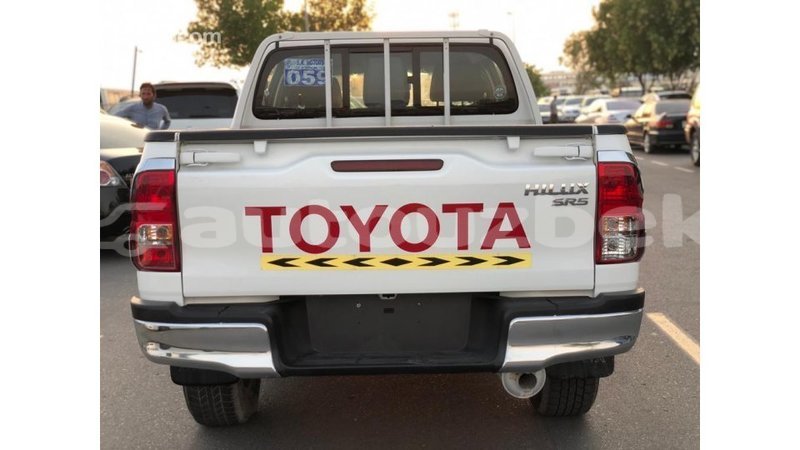 Big with watermark toyota hilux andijon import dubai 3912