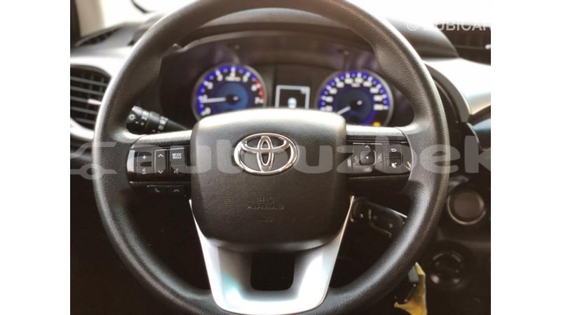 Big with watermark toyota hilux andijon import dubai 3912