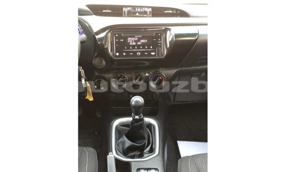 Buy Import Toyota Hilux White Car in Import - Dubai in Andijon Buy Import Toyota Hilux White Car in Import - Dubai in Andijon