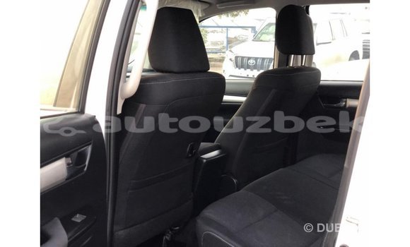 Buy Import Toyota Hilux White Car in Import - Dubai in Andijon Buy Import Toyota Hilux White Car in Import - Dubai in Andijon