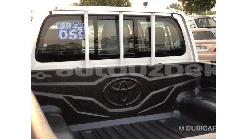 Big with watermark toyota hilux andijon import dubai 3912