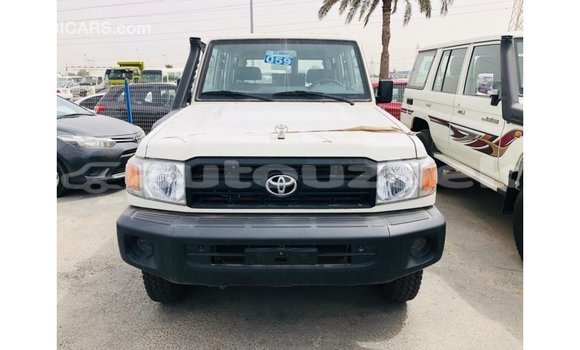 Buy Import Toyota Land Cruiser White Car in Import - Dubai in Andijon Buy Import Toyota Land Cruiser White Car in Import - Dubai in Andijon