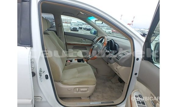 Buy Import Toyota Harrier White Car in Import - Dubai in Andijon Buy Import Toyota Harrier White Car in Import - Dubai in Andijon