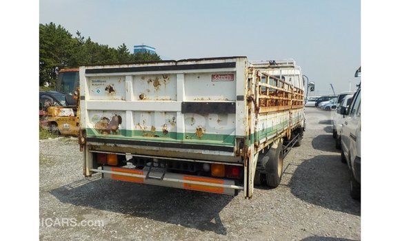 Buy Import Isuzu Rodeo White Car in Import - Dubai in Andijon Buy Import Isuzu Rodeo White Car in Import - Dubai in Andijon