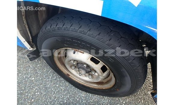 Buy Import Nissan Caravan White Car in Import - Dubai in Andijon Buy Import Nissan Caravan White Car in Import - Dubai in Andijon