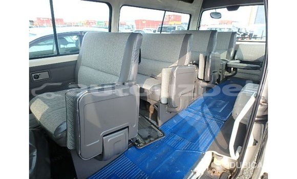 Buy Import Nissan Caravan White Car in Import - Dubai in Andijon Buy Import Nissan Caravan White Car in Import - Dubai in Andijon
